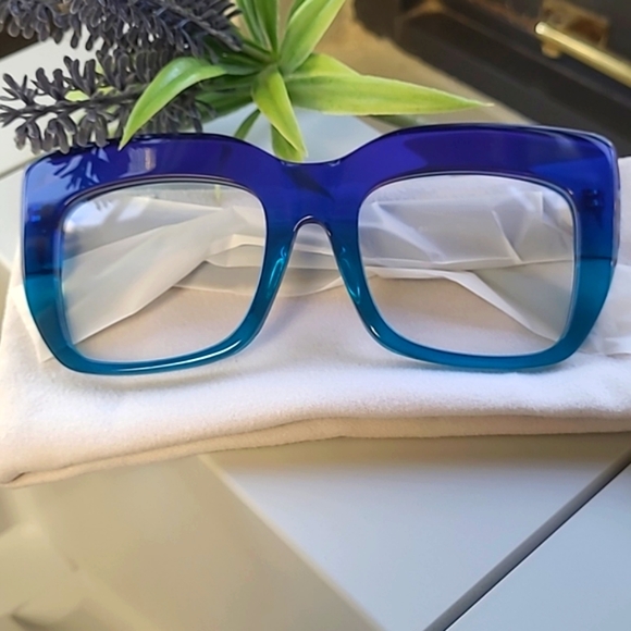 Eyeglasses Frame. Measures in the photo. Beautiful Eyeglasses, very… - Picture 4 of 17